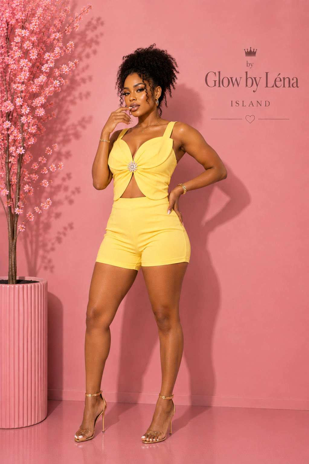 🌼Ensemble 2 Pièces Jaune Soleil – Top Sans Manches & Short🌼