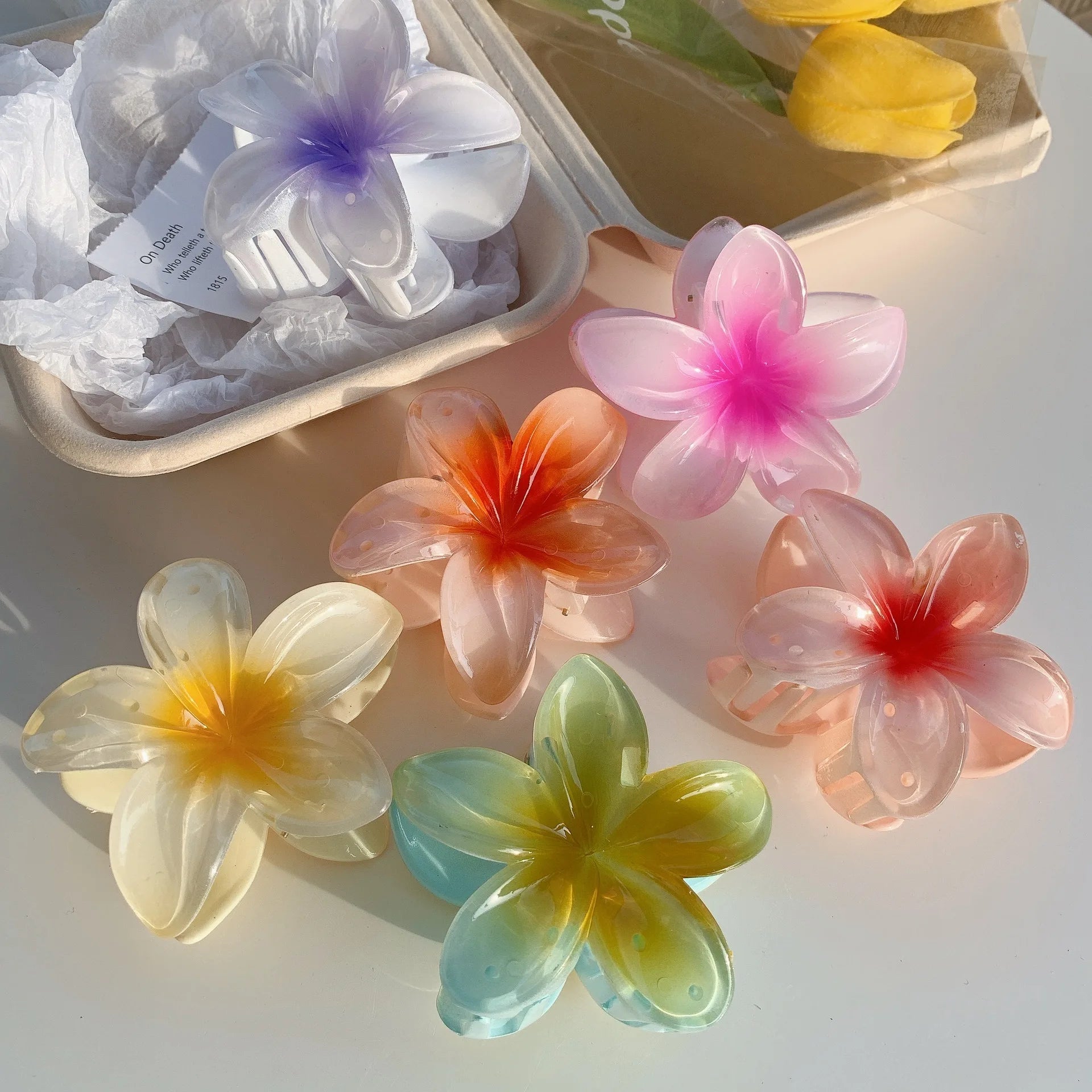 🌺 Pince Fleur Hawaïenne – L’Accessoire Tendance de l’Été ✨