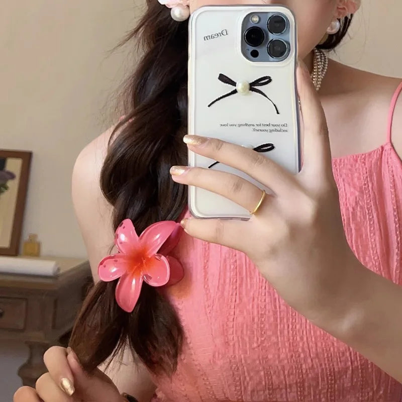 🌺 Pince Fleur Hawaïenne – L’Accessoire Tendance de l’Été ✨